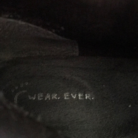 WEAR. EVER. Boots.EUC.Dark heather grey.Sz-8 1/2M - Picture 7 of 7
